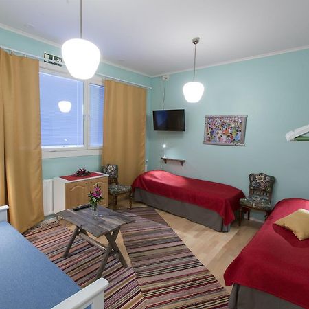 Kuutamo B&B Guesthouse 수오무살미 외부 사진