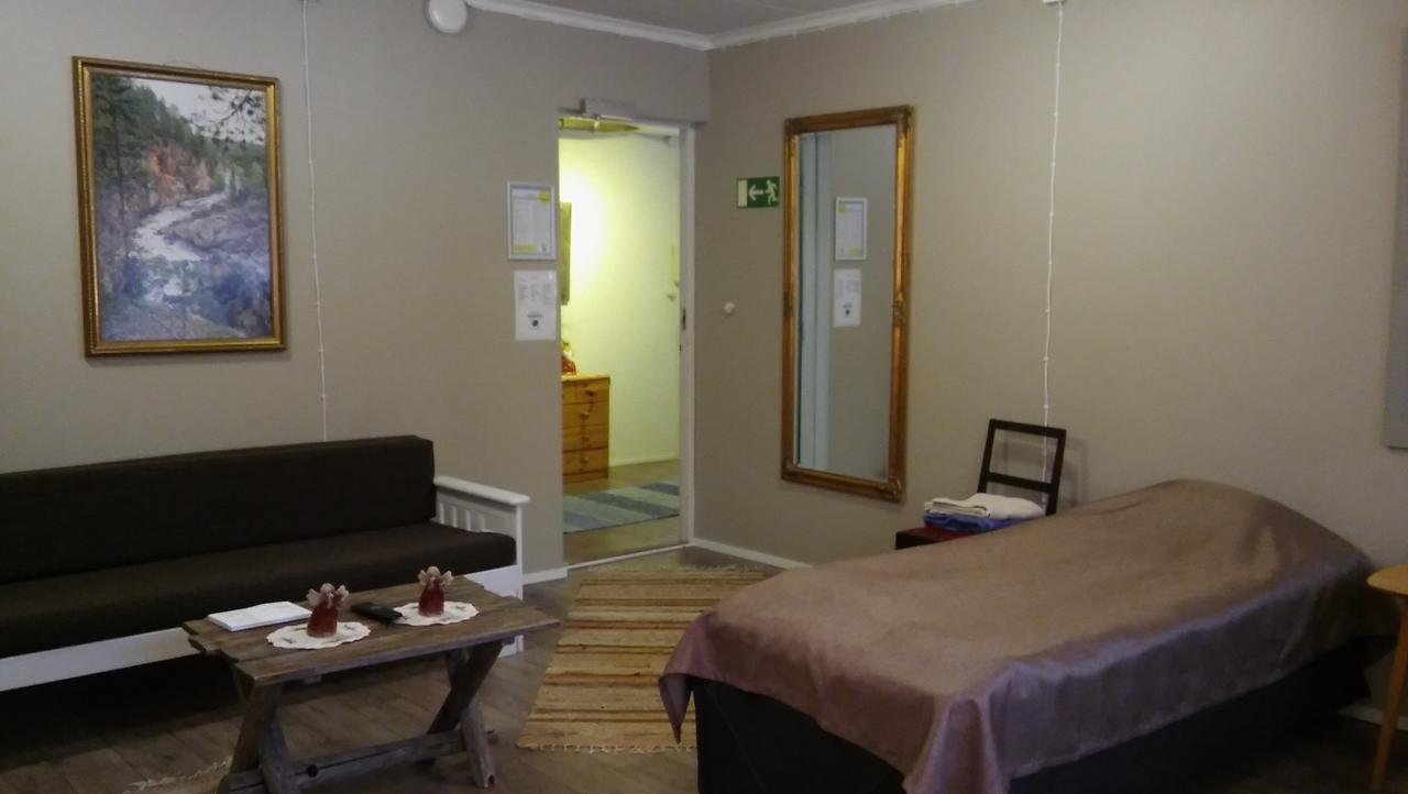 Kuutamo B&B Guesthouse 수오무살미 외부 사진